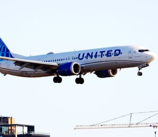 Таємничий об’єкт з «космічного простору» збив літак United Airlines над Ютою