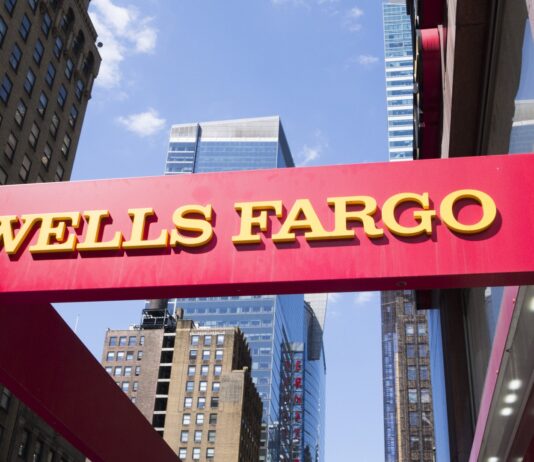 Wells Fargo Mortgage Review 2025: Rates, Options and How It Compares