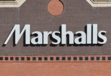 Зимовий розпродаж дизайнерів у Marshalls: 10 предметів розкоші за ціною менше 200 доларів