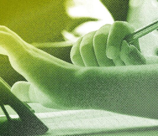 Зміна технологічного ландшафту: від шуму ШІ до центрів обробки даних і цифрового спостереження