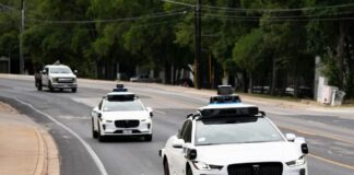 Тенденції технологій: штучний інтелект, автоматизація та зміни політики змінюють майбутнє