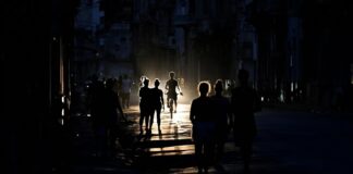 Глобальні Зриви: Від Кубинської Кризи до Невизначеного Майбутнього Технологій