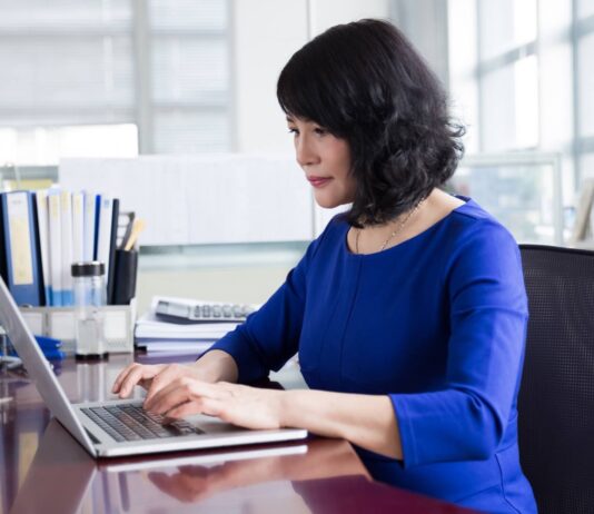 Визначення добробуту вищого середнього класу в 53 роки: орієнтовний показник 1,03 мільйона доларів