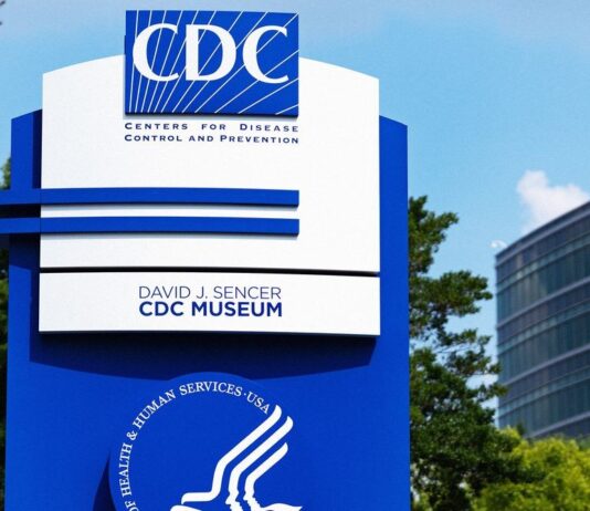 Криза Громадської Охорони Здоров’я у США: Вакуум Керівництва в CDC Поглиблюється