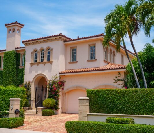 FiveHomePerks, які часто витрачають гроші пенсіонерів