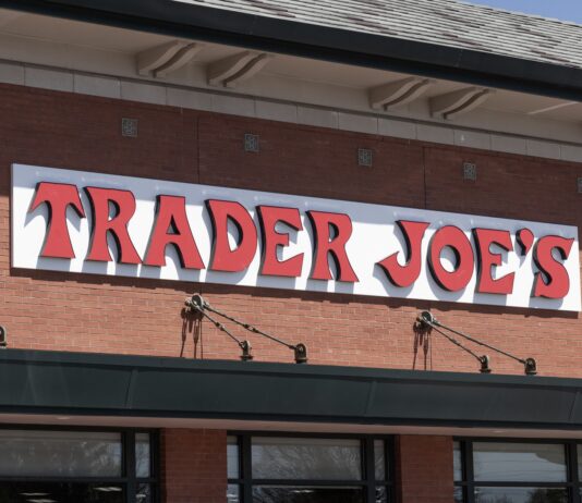 Trader Joe’s: 6 Закусок з Фанатичною Популярністю