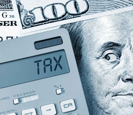 Податковий Зсув: Що станеться, якщо бідні не платитимуть, а багаті платитимуть більше?