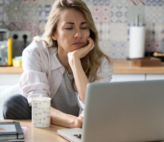 Парадокс Економії: Чому Бережливість Може викликати тривогу