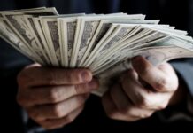 Я фінансовий планувальник: 5 способів заможних домогосподарств управляти грошима інакше, ніж середній клас