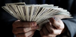 Я фінансовий планувальник: 5 способів заможних домогосподарств управляти грошима інакше, ніж середній клас