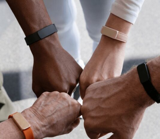 Fort: Носитий трекер для силових тренувань без зайвого клопоту