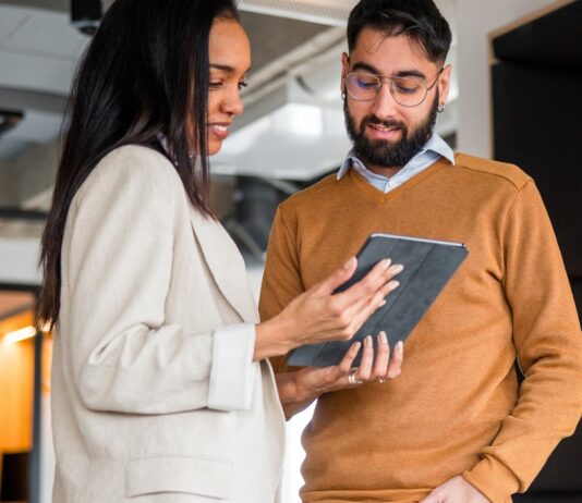 П’ять Життєво Важливих Уроків по Створенню Багатства, Які Фінансові Експерти Хочуть, щоб Ви знали зараз