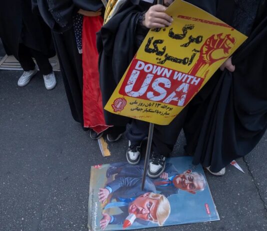 Гра Трампа з Іраном: Війна за Розрахунком з Високими Ставками