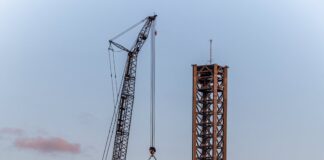 SpaceX Конфіденційно Подає Заявку на IPO, Потенційна Оцінка Компанії Перевищує $1 Трильйон